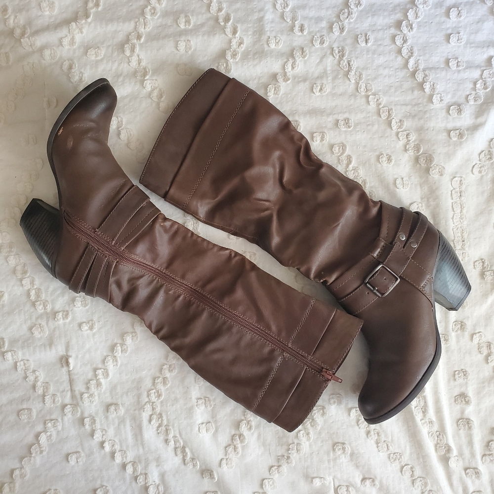 Fergalicous Women's Loyal Block Heel Boot